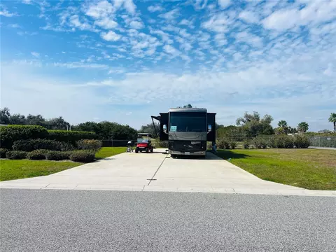 4751 SE 94th Ave, Webster, FL 33597