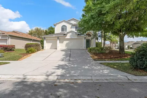 5001 Tempic Dr, Mount Dora, FL 32757