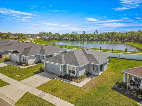 6790 Hanworth Ln, Zephyrhills, FL 33541