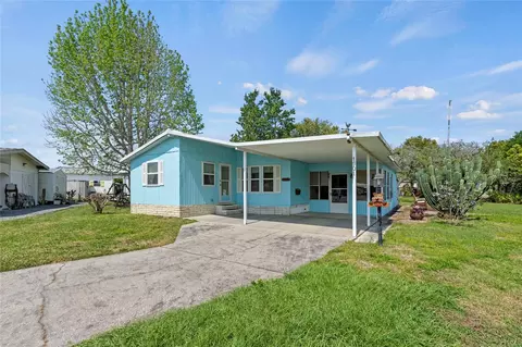 1901 Elizabeth Ln, Mount Dora, FL 32757