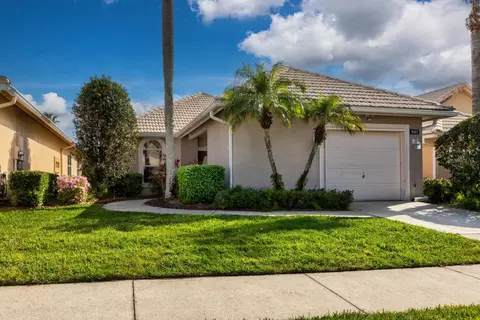 9003 Heathland Ct, Mount Dora, FL 32757