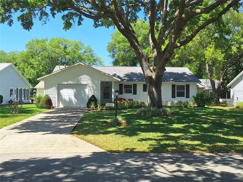 1616 New Abbey Ave, Leesburg, FL 34788