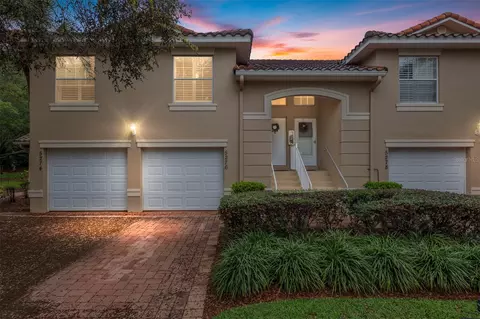 5276 Bowline Ct #201, Oxford, FL 34484