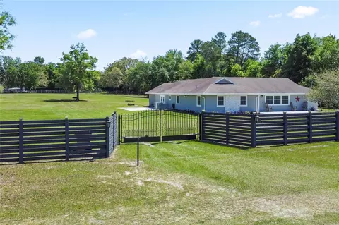 34904 William Ln, Eustis, FL 32736
