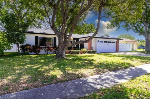 6373 Woodland Blvd N, Pinellas Park, FL 33781