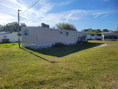 34944 3rd Ave, Leesburg, FL 34788
