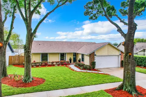 619 Lake Doe Blvd, Apopka, FL 32703