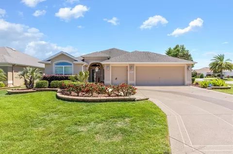 3163 Vandenberg Ct, The Villages, FL 32163