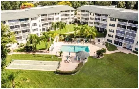 101 N Grandview St UNIT 301, Mount Dora, FL 32757