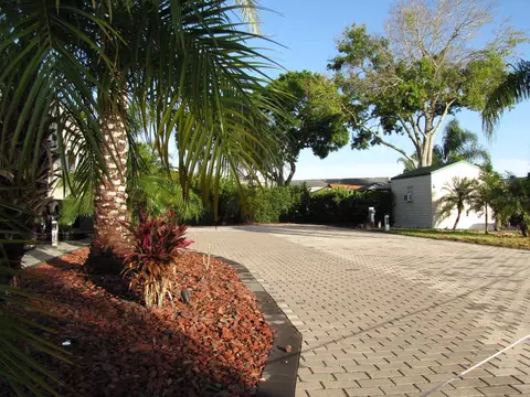 2417 Cypress St, Clermont, FL 34714