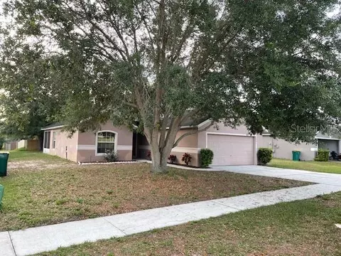 3961 Hillingdon Rd, Tavares, FL 32778