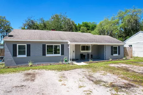 815 Oak Dr, Leesburg, FL 34748
