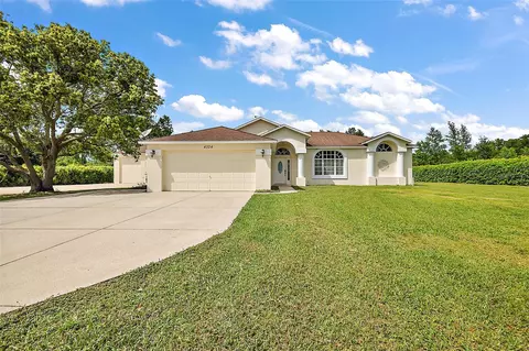 4324 County Rd 472, Oxford, FL 34484