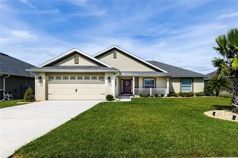 9766 Pepper Tree Pl, Wildwood, FL 34785