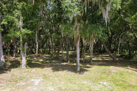 Emeralda Island Road, Leesburg, FL 34788