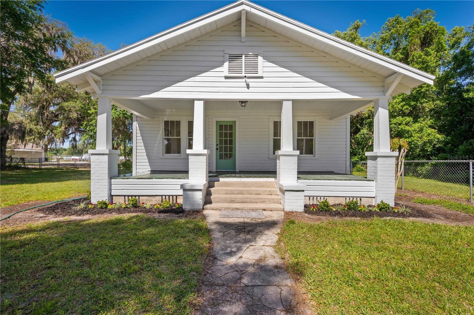 124 S Main St  