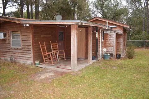 18561 SE 88th Ln, Ocklawaha, FL 32179