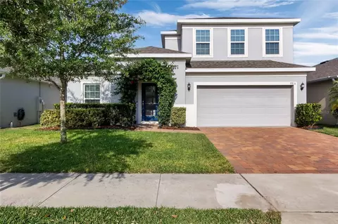 9816 Kinmore Dr, Groveland, FL 34736