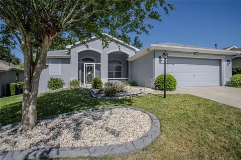 5390 Charleston Ave, Tavares, FL 32778