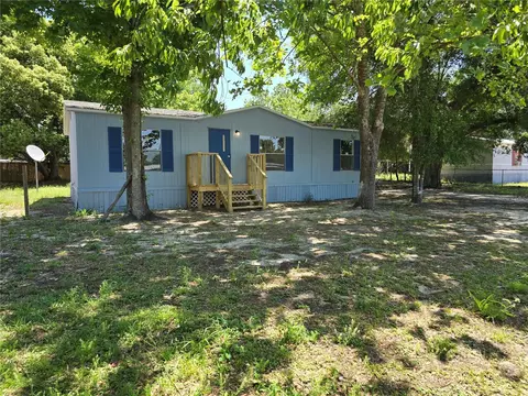 16905 SE 251st Ter, Umatilla, FL 32784
