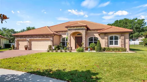 10130 Yonaomi Cir, Clermont, FL 34711