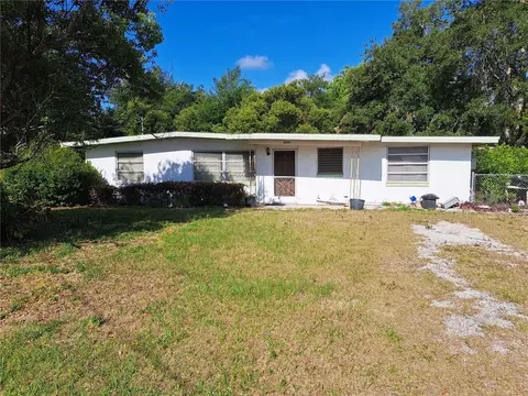 32653 Palm Ave, Tavares, FL 32778