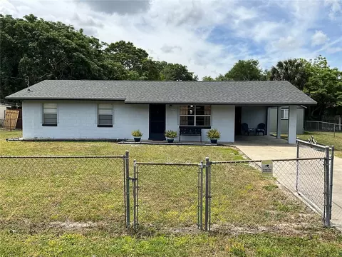 16034 Wallace St, Umatilla, FL 32784