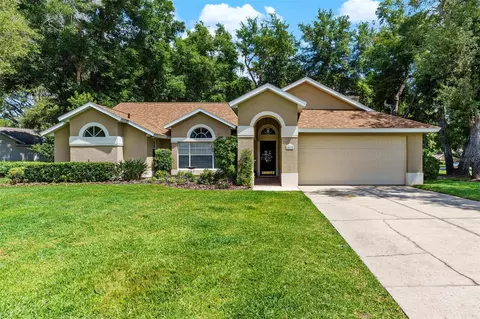 10115 Silver Bluff Dr, Leesburg, FL 34788