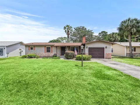 60 Aberdeen Cir, Leesburg, FL 34788