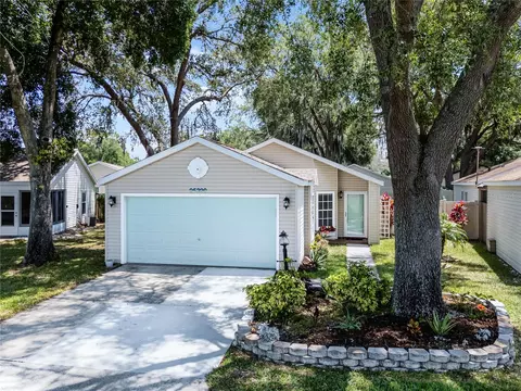 25320 Green Heron Dr, Leesburg, FL 34748