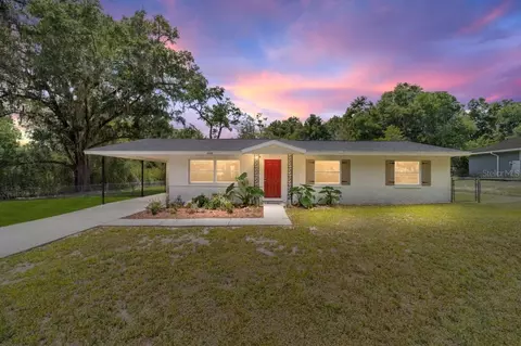 14880 N Magnolia Ave, Citra, FL 32113