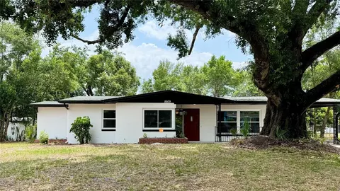 8609 Grandview Dr, Temple Terrace, FL 33617