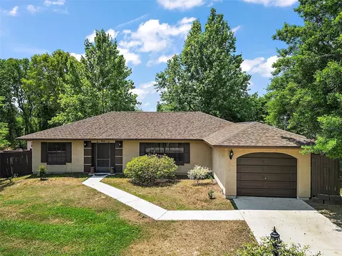 8 Oak Circle Crse, Ocala, FL 34472