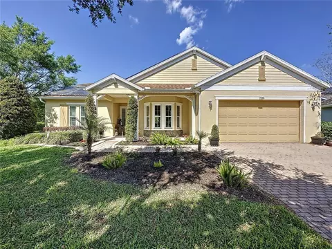 225 Bayou Bend Rd, Groveland, FL 34736