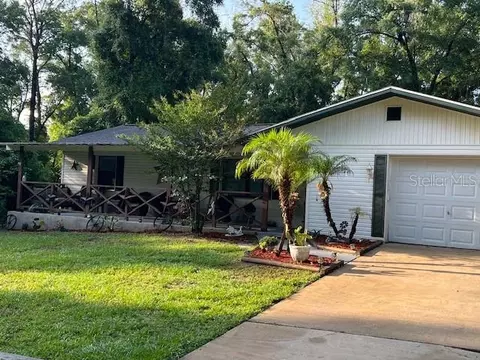 6220 E Seneca St, Inverness, FL 34452