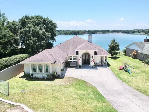 2761 Monte Carlo Dr, Eustis, FL 32726