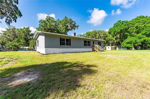2981 Cr 426e, Lake Panasoffkee, FL 33538