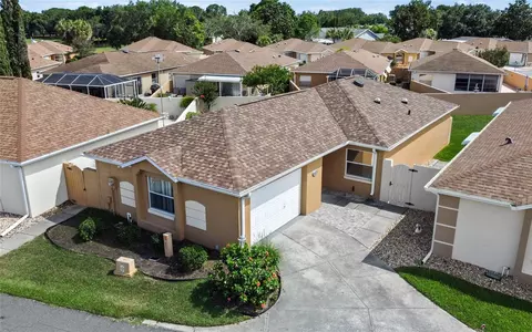 1112 Encino Ln, Lady Lake, FL 32159