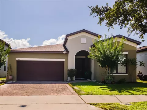 9342 Oglethorpe Dr, Groveland, FL 34736
