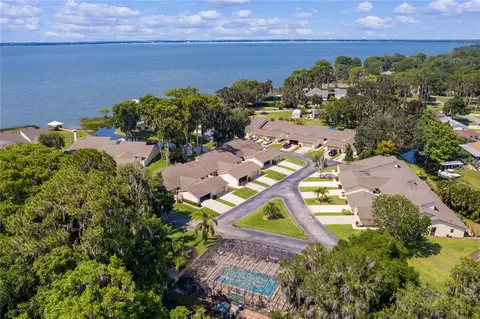2226 Cypress Cove Dr, Tavares, FL 32778