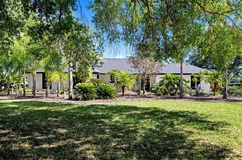 1745 Lake Terrace Dr, Eustis, FL 32726