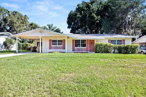 6709 Fern Cir, Leesburg, FL 34748
