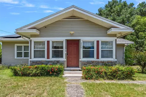 2207 Avenue F NW, Winter Haven, FL 33880