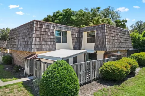 2905 Pecan Ave, Leesburg, FL 34748