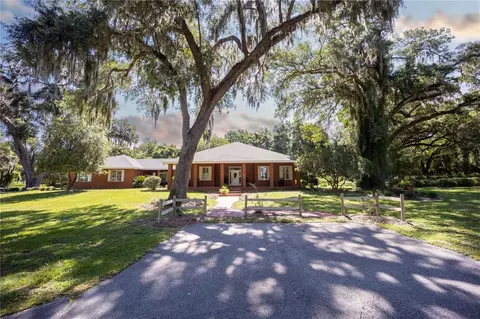 3554 County Road 216, Oxford, FL 34484