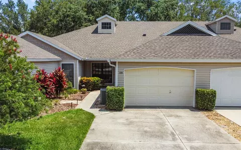 108 Juniper Way, Tavares, FL 32778