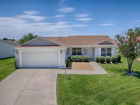 2540 Privada Dr, The Villages, FL 32162