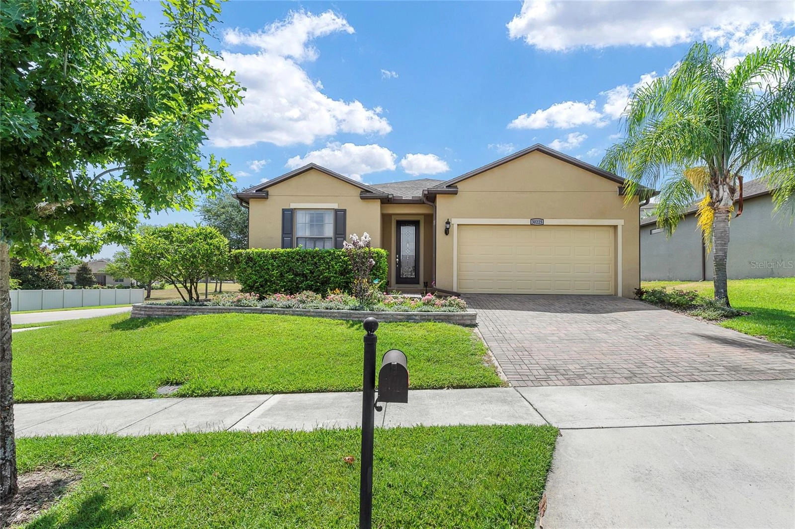 30225 Donnington Loop, Mount Dora, FL 32757 photo 1