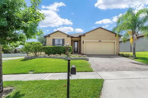 30225 Donnington Loop, Mount Dora, FL 32757