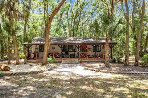 21936 Freeman Dr, Umatilla, FL 32784